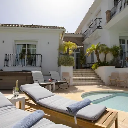 R35 Spacious Private Villa&pool&spa Villa Marbella